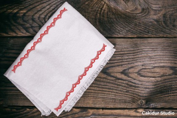 Red Fence Border Review
